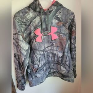 Under Armour Sweatshirt